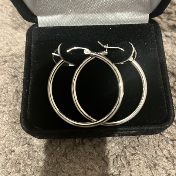 Kay Jewelers Silver Hoop Earrings - Picture 2 of 5